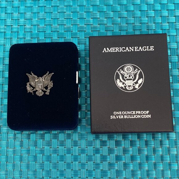 U.S. Mint American Eagles 1 oz Silver Bullion - Lot of 2 - Picture 5 of 15